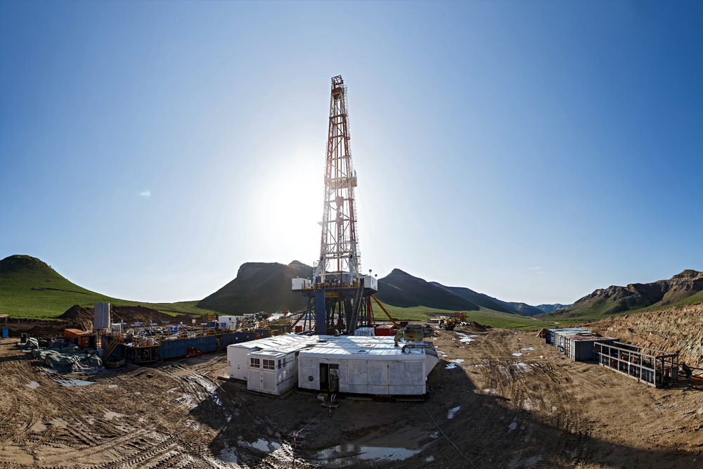 What types of materials are commonly used for access matting?