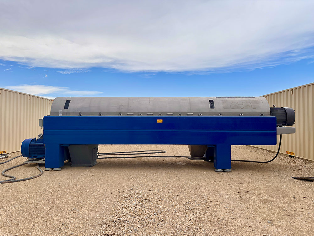 Hero shot of a Lynx 100 centrifuge